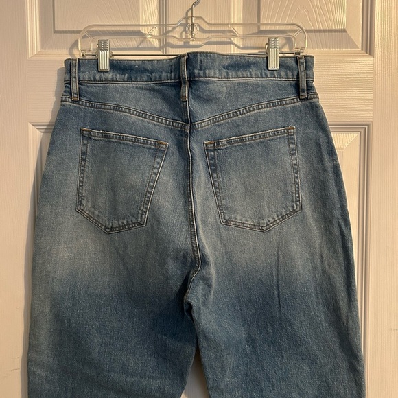 LOFT Women’s High Rise Boyfriend Relaxed Blue Distressed Jeans - Picture 4 of 6